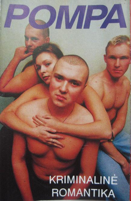 Grupės Pompa 1995 m. albumo viršelis dvelkia noru kuo labiau išnaudoti žodžio laisvę, dar neseniai uždraustą. Tai - vienas paskutinių panašių albumų, kurie tapo labai populiarūs ne tik įvairiose pogrindinėse subkultūrose. Vėliau dauguma dešimtojo dešimtmečio radikalių tekstų kūrėjų, kaip SEL ar XXL Junior, baigė specialiai šokiruoti.